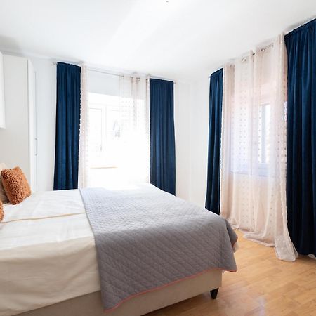 Guesthouse Rebecca Макарска Экстерьер фото